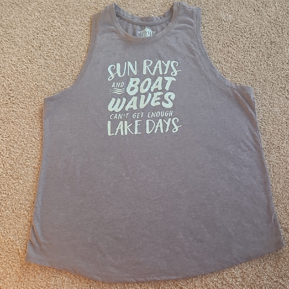 Gray Tank Top with Casual Summer Graphic